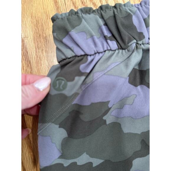 Lululemon Keep Moving Pants 7/8 High Rise Camo - Picture 6 of 8
